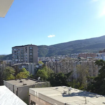New In Center - Free Private Parking Apartment Skopje