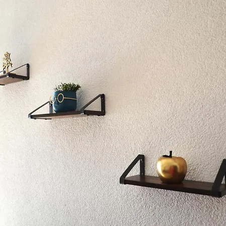 New In Center - Free Private Parking *