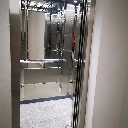 New In Center - Free Private Parking Lägenhet