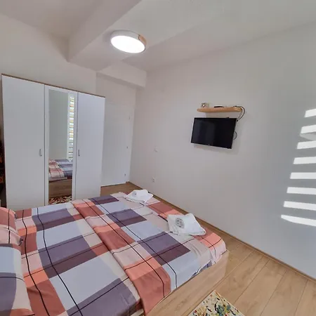 New In Center - Free Private Parking * Skopje