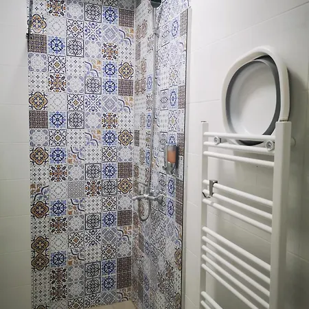 Apartamento New Modern With Fast Wi-fi & Free Private Parking Escópia