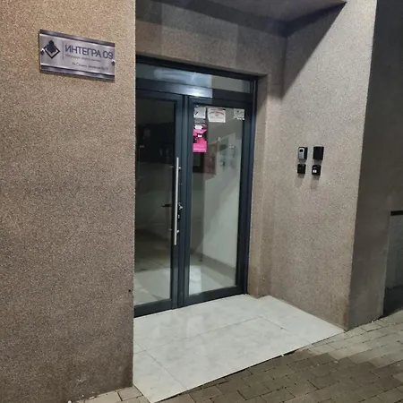 New In Center - Free Private Parking Apartment Skopje