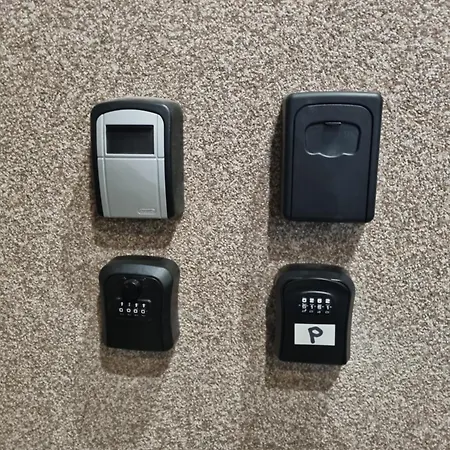 New In Center - Free Private Parking *