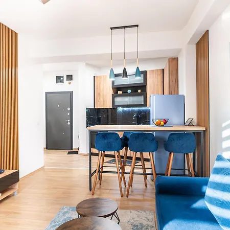 Apartamento New Modern With Fast Wi-fi & Free Private Parking Escópia