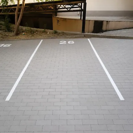 New Modern With Fast Wi-fi & Free Private Parking Apartamento *