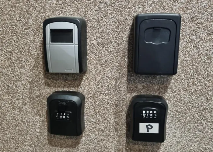 New In Center - Free Private Parking *